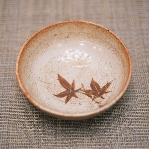 Japanese Shino Ware Pottery Bowl with Maple Leaf Design 🍁 Handmade Vintage
